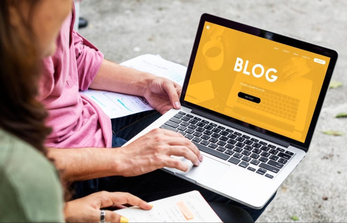 how a blog in seo helps drive organic traffic and leads banner image
